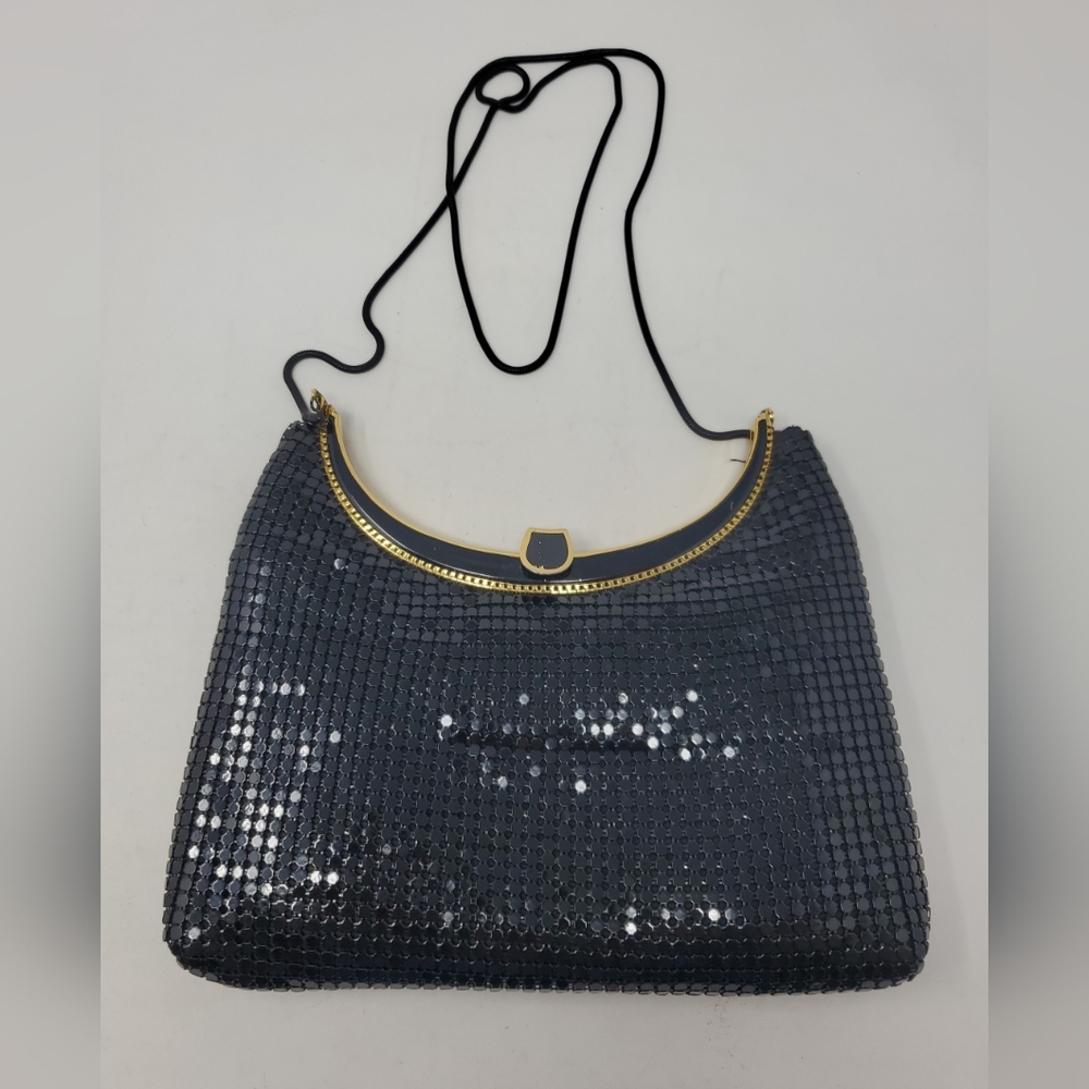 Vintage Black Mesh Art Deco Purse. The bag 5"x7" 2SRL001